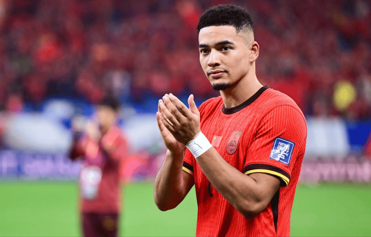 归化专家曝：英超华裔想进国青，却遭多方拒绝，国字号大门难开